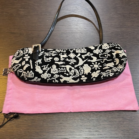 Handbag - Picture 9 of 9